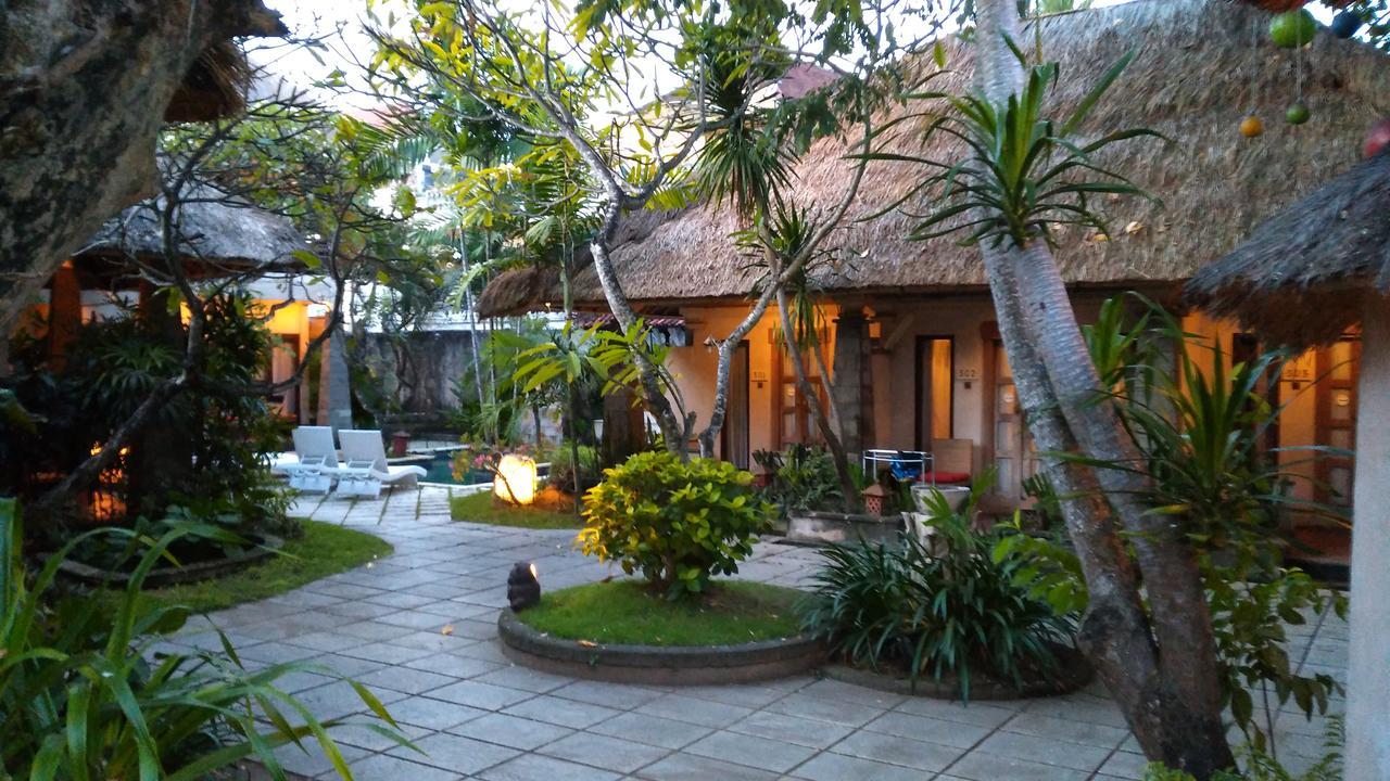 Villa Puri Ayu Sanur  Exterior photo